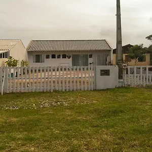 Casa Em O Paraiso - Wifi - ótimo Preço - Promoções Itapoa (Santa Catarina)